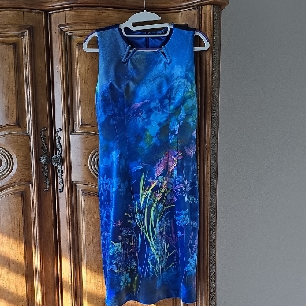 Elie Tahari Blue Floral Midi Dress